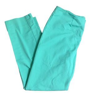 𝅺Ellen Tracy Muted Mint Green‎ Pull on Style Capri Pants - Size 8